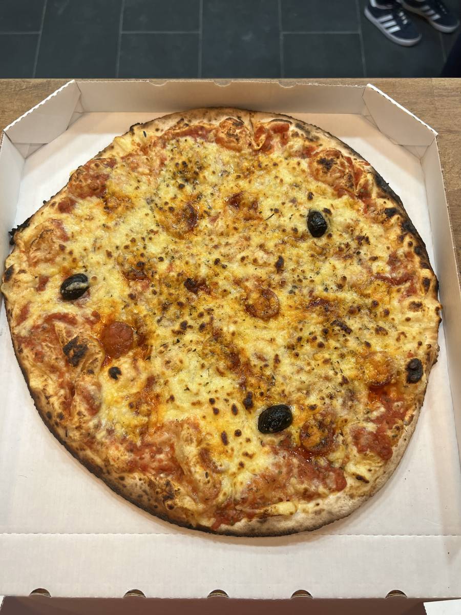 Pizza chorizo + emmental